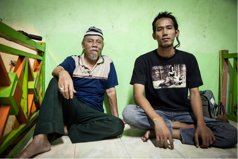 Achtergebleven Indo's in Yogyakartaanse kampong